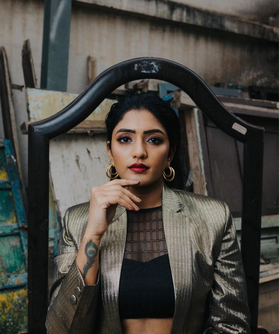 Eesha Rebba 6