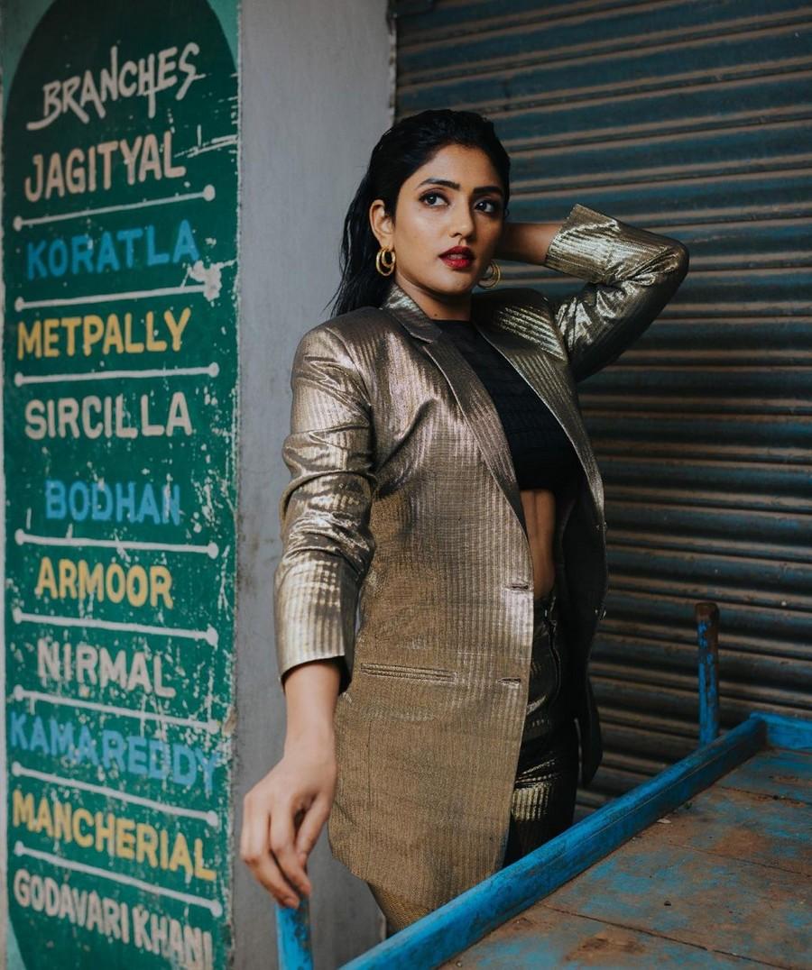 Eesha Rebba 7