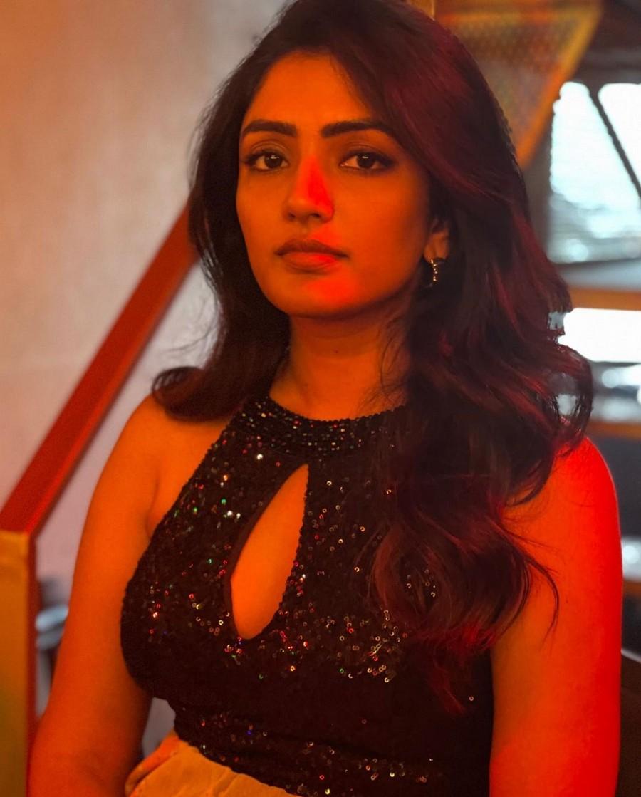 Eesha Rebba 9