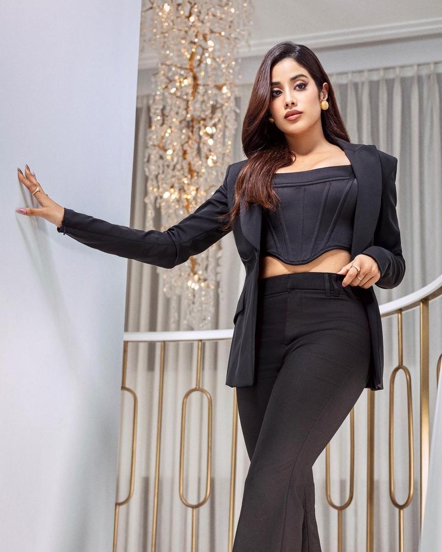 Janhvi Kapoor 14