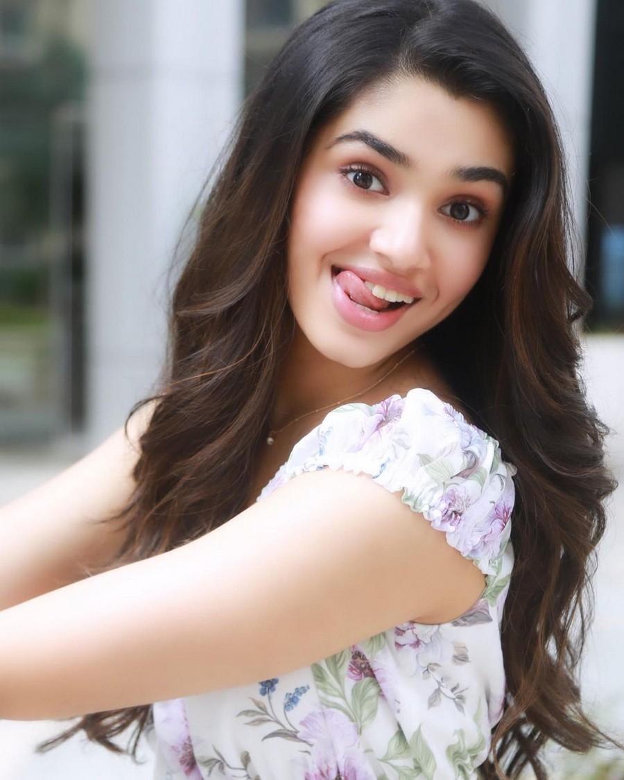 Krithi Shetty 10