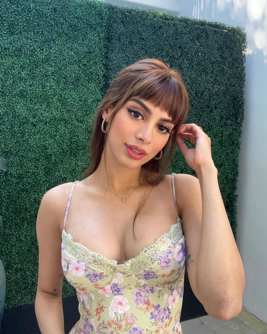 Kushi Kapoor 11