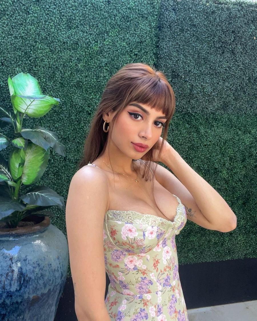 Kushi Kapoor 9