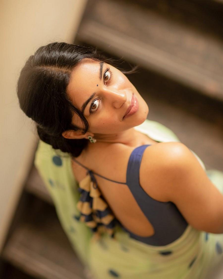 Mirnalini Ravi 5