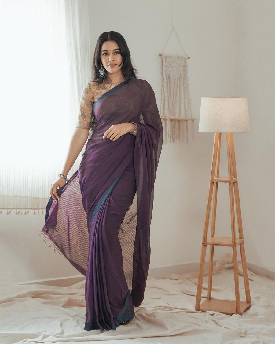 Mirnalini Ravi 8