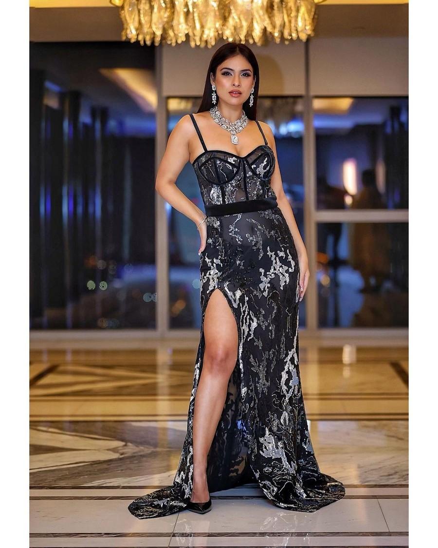 Nehhaa Malik 11