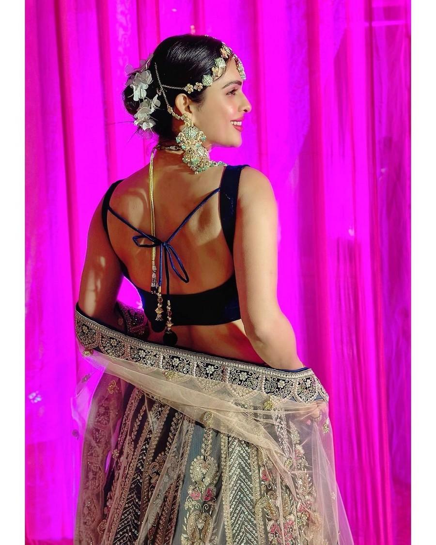 Nehhaa Malik 15