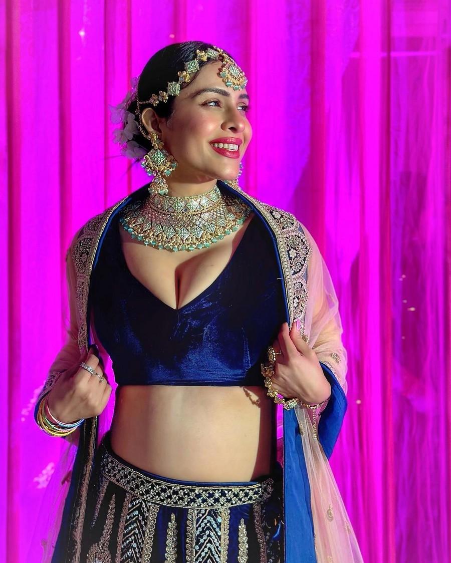 Nehhaa Malik 4
