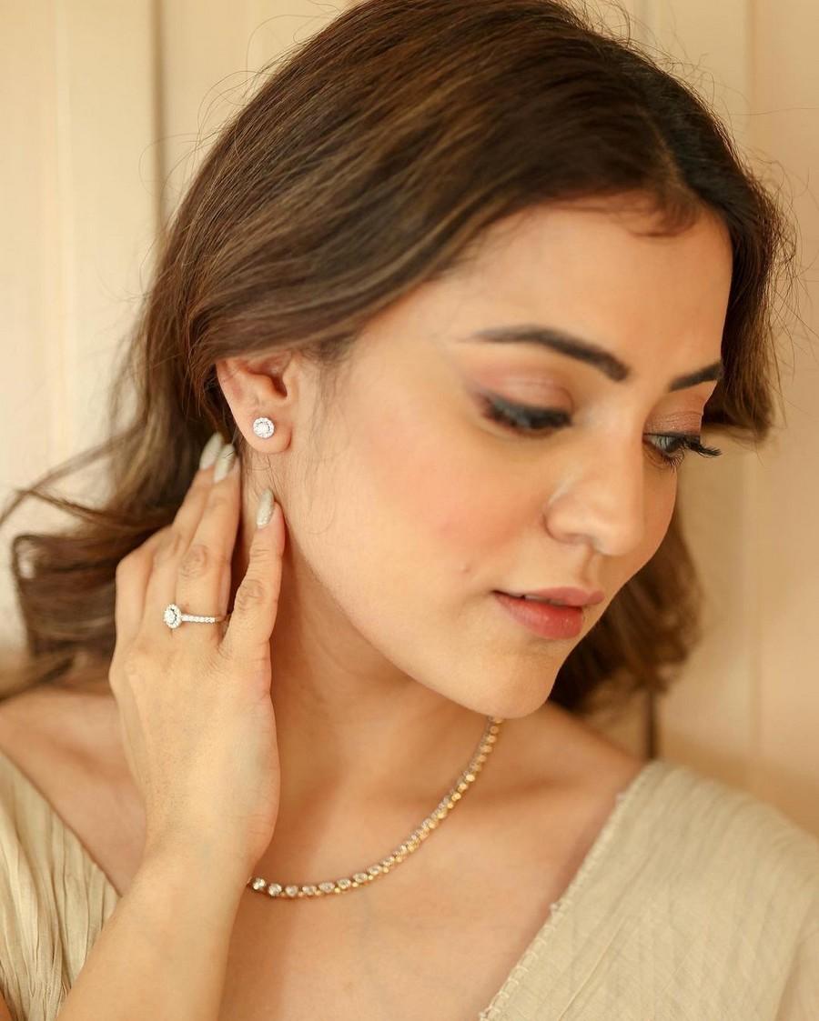 Nisha Aggarwal 2