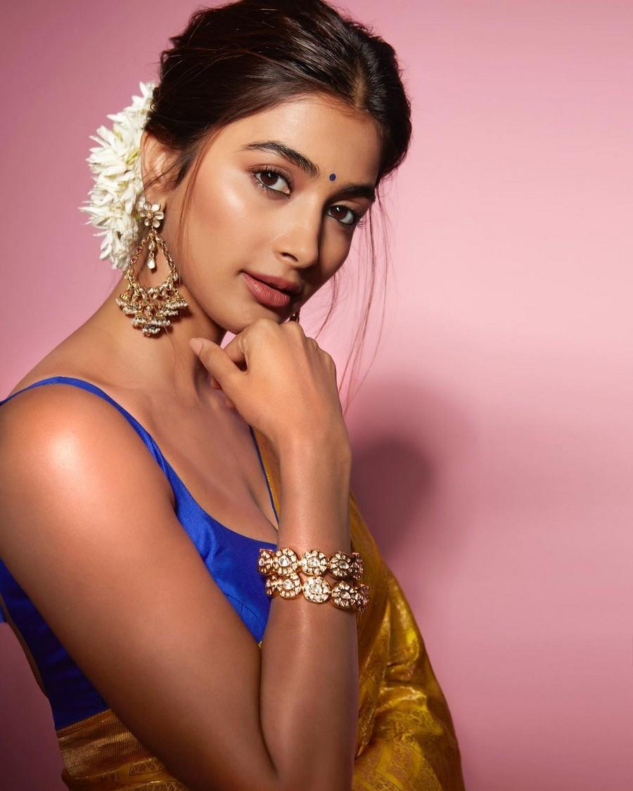 Pooja Hegde 2