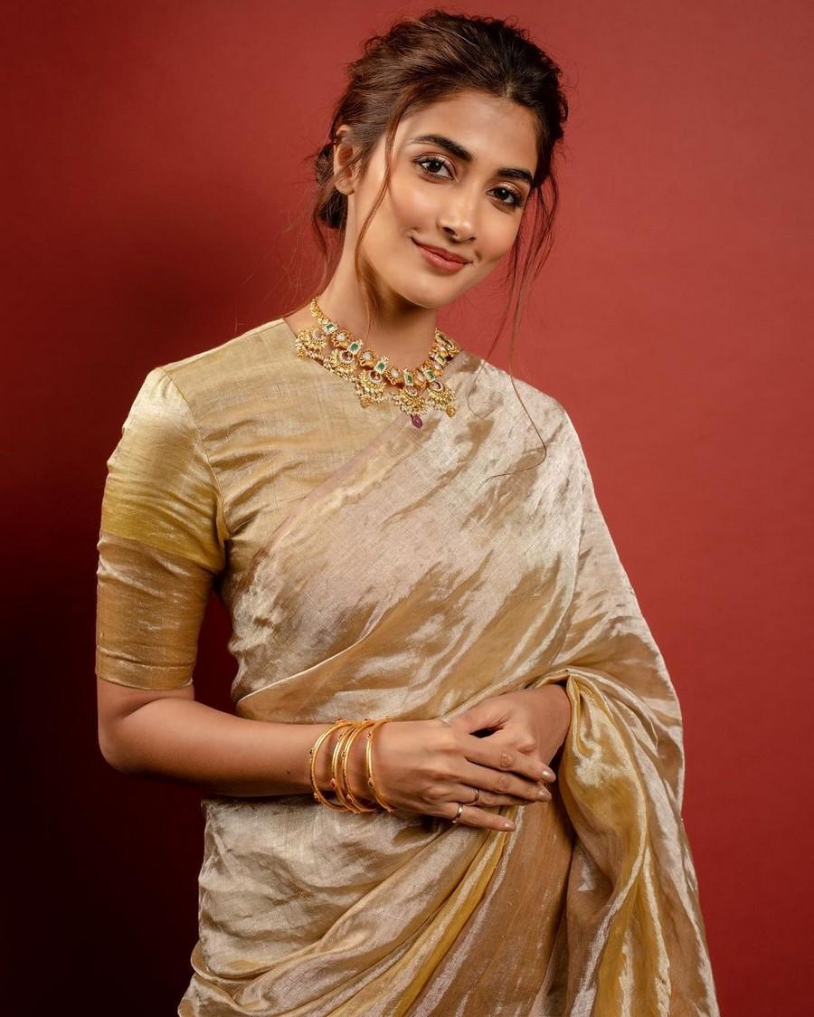 Pooja Hegde 7