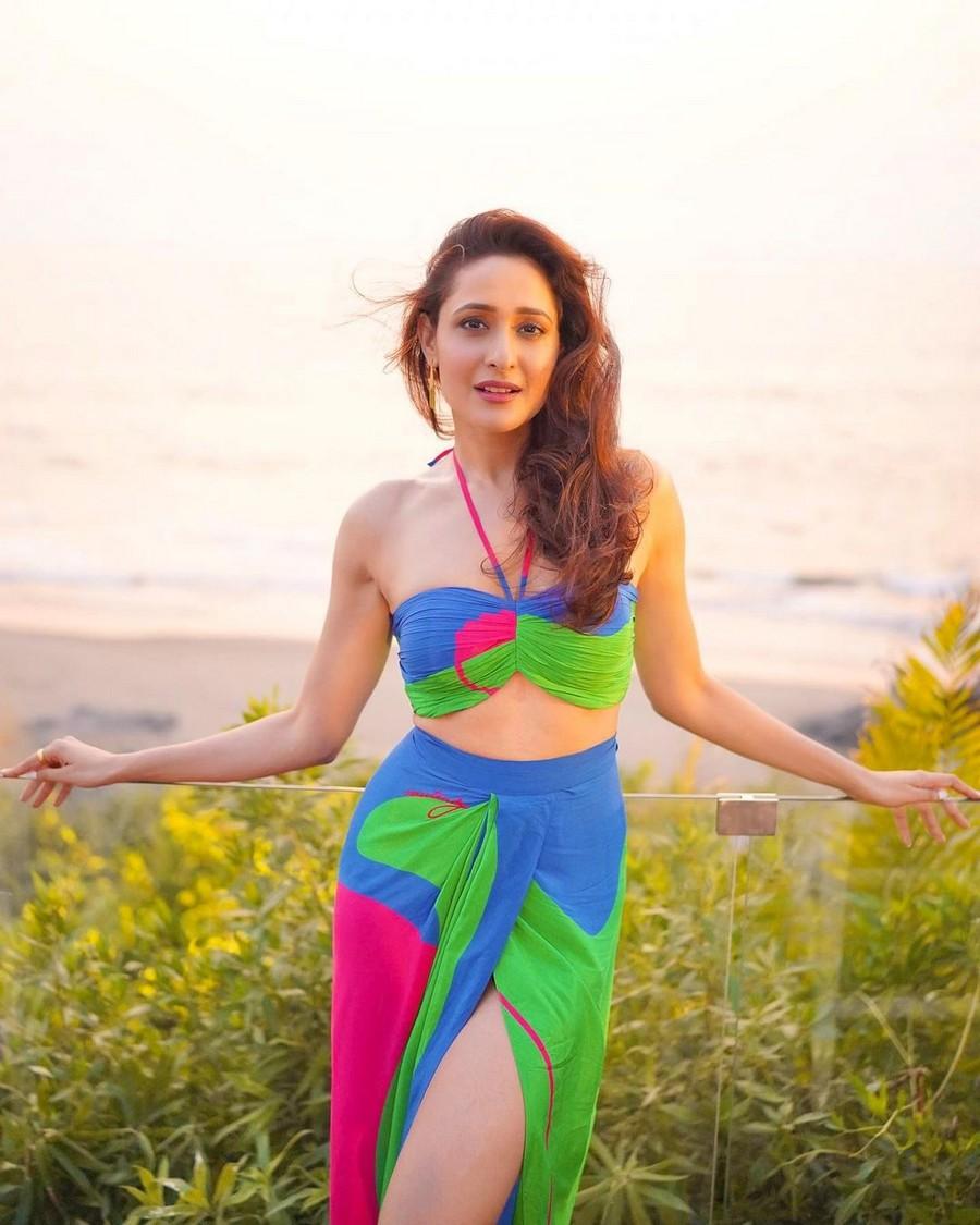 Pragya Jaiswal 3