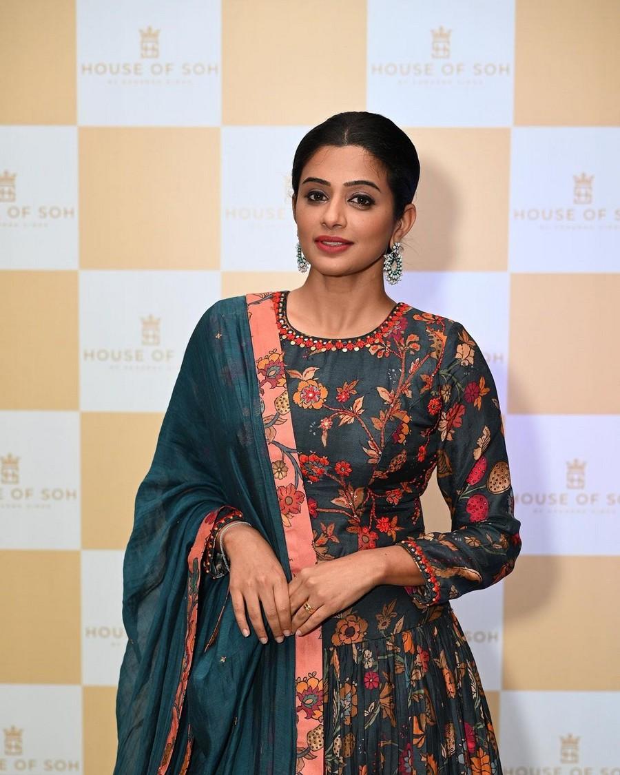Priya Mani 12