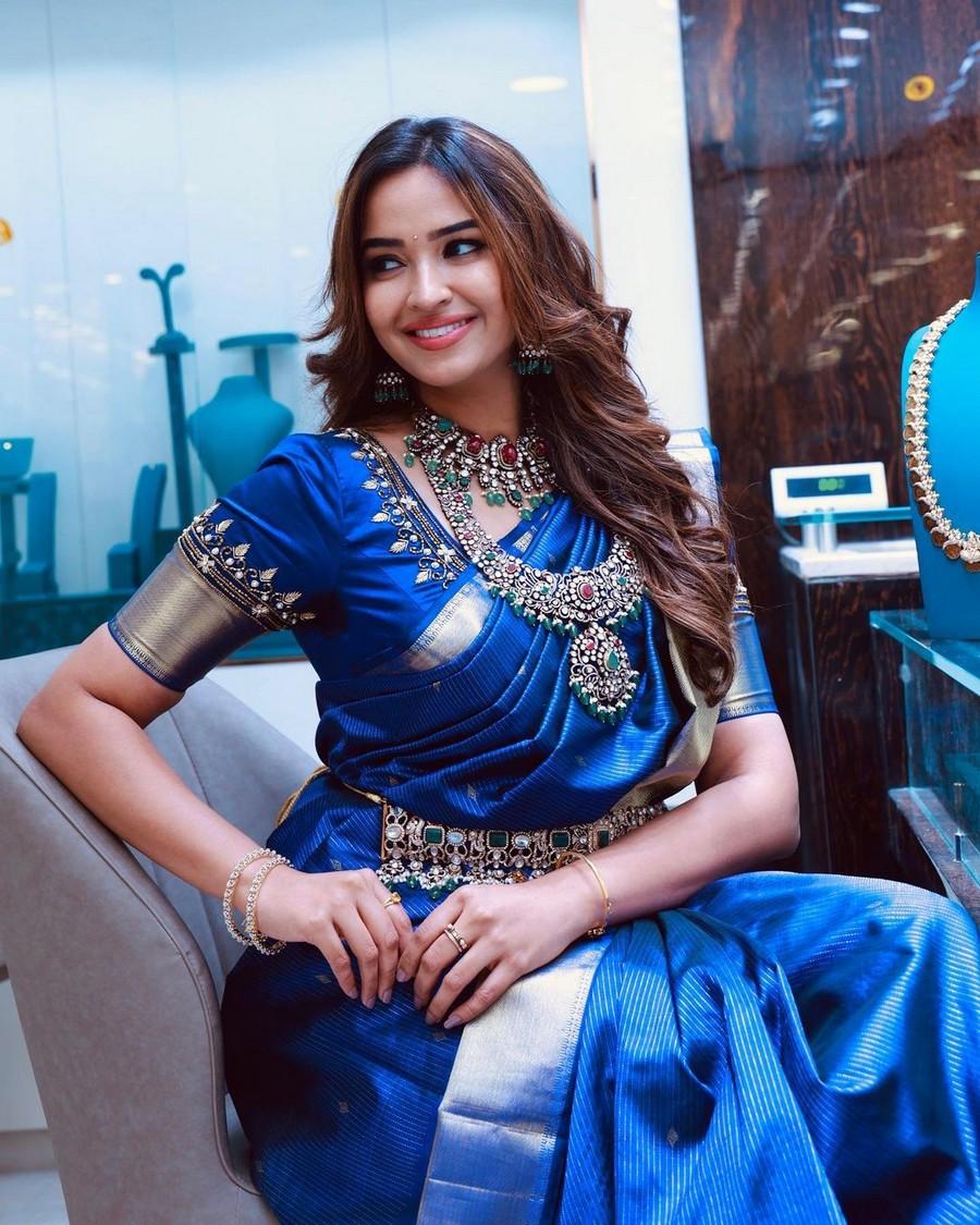 Pujita Ponnada 5