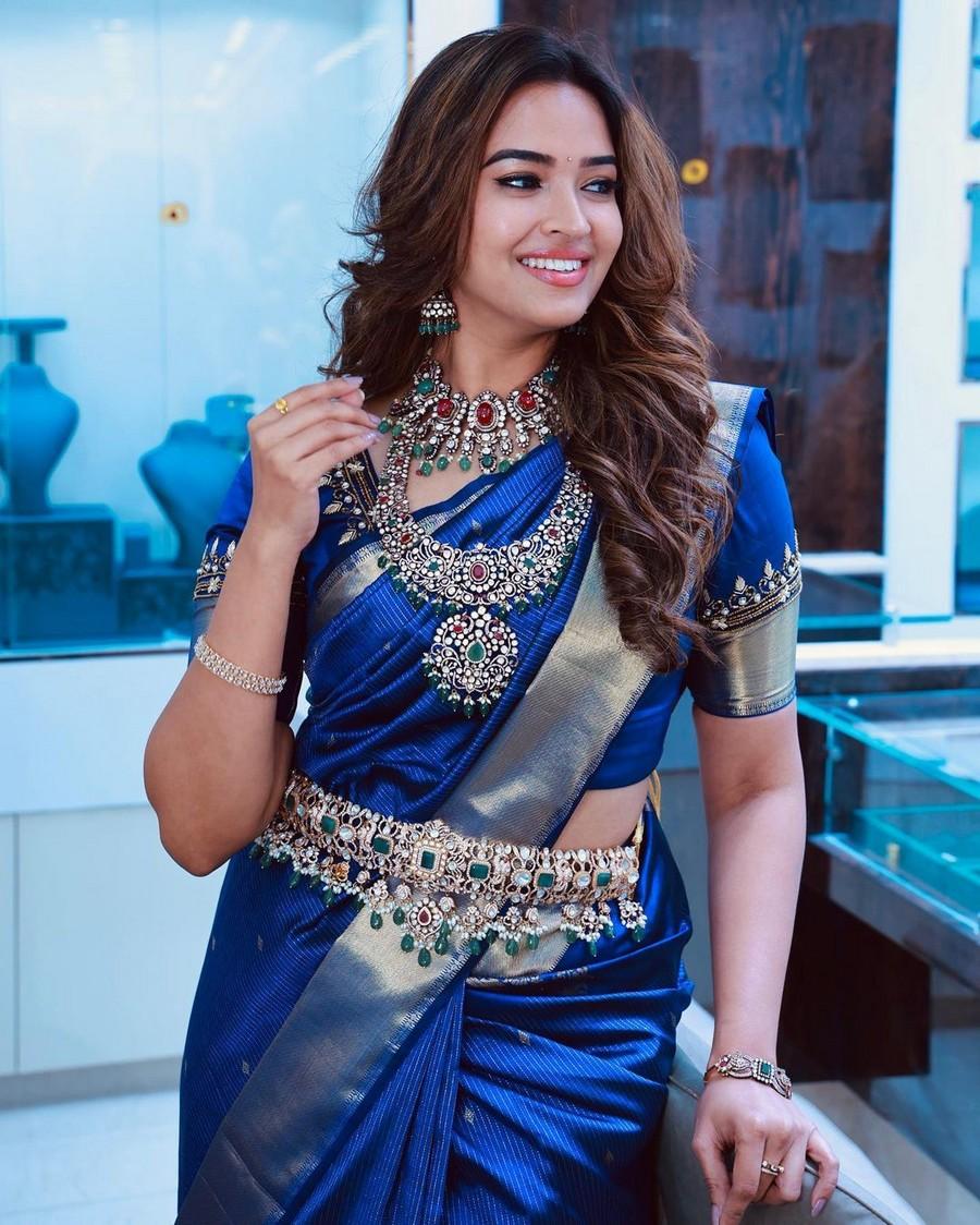 Pujita Ponnada 6