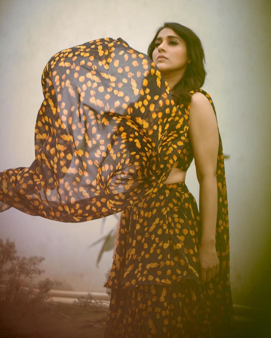 Rashmi Gautam 10