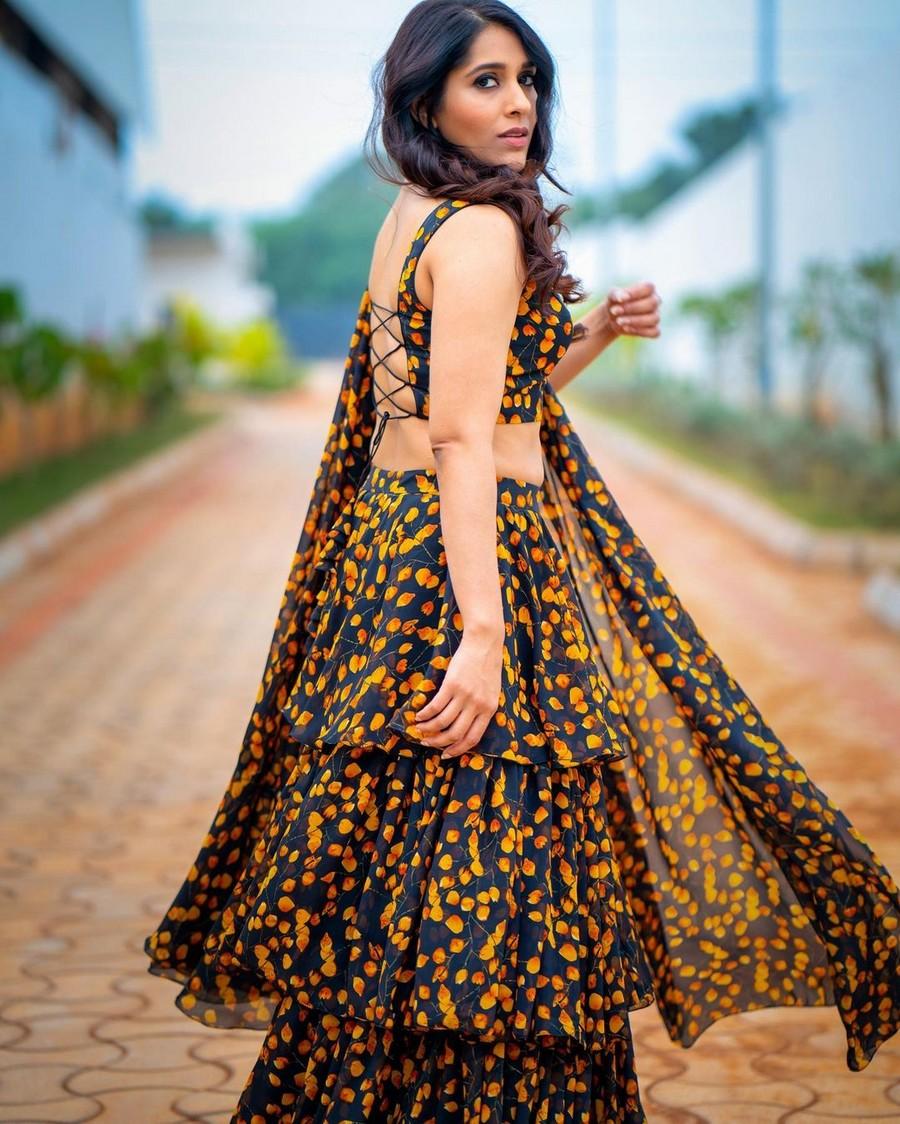 Rashmi Gautam 6