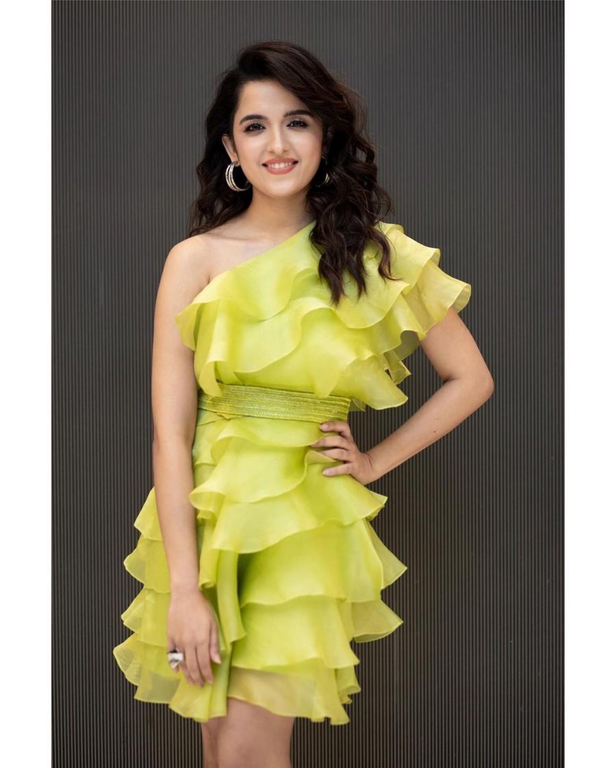 Shirley Setia 12