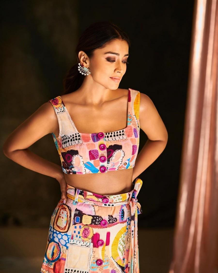 Shriya Saran 2