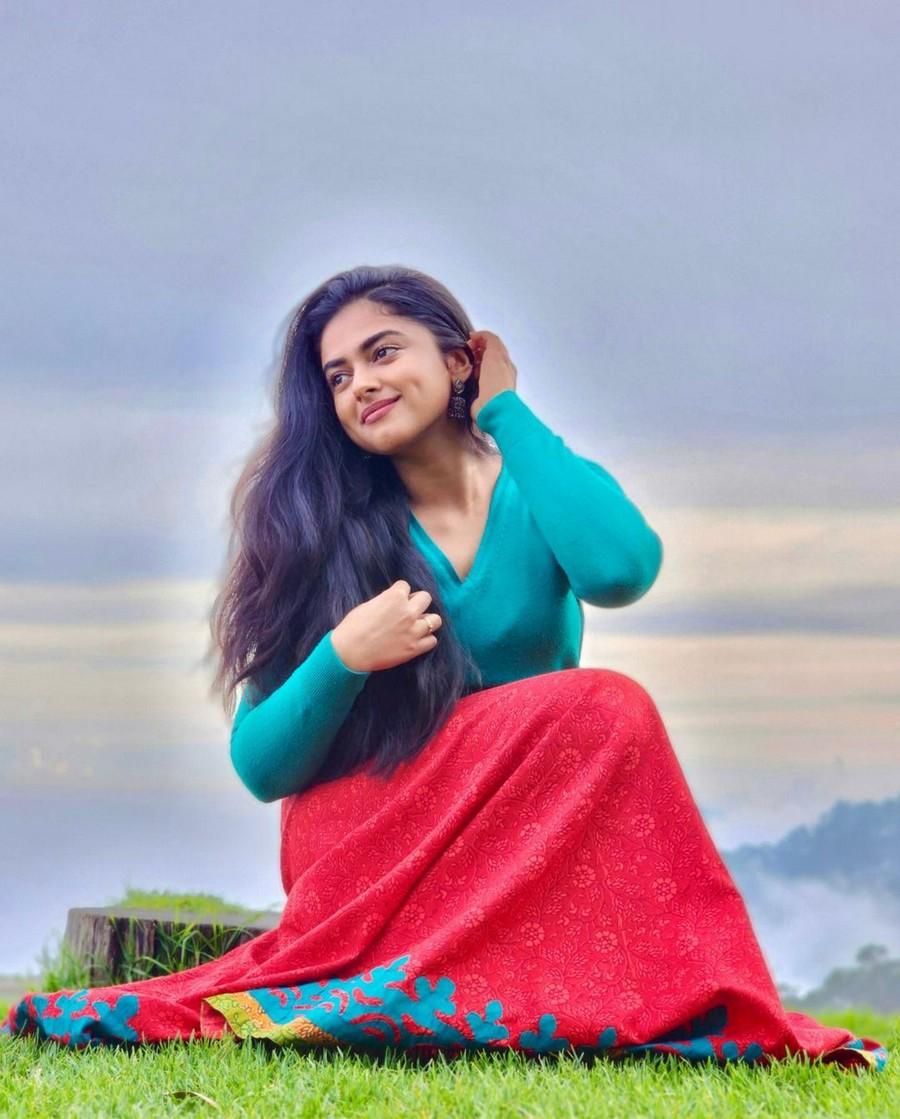 Siddhi Idnani 7