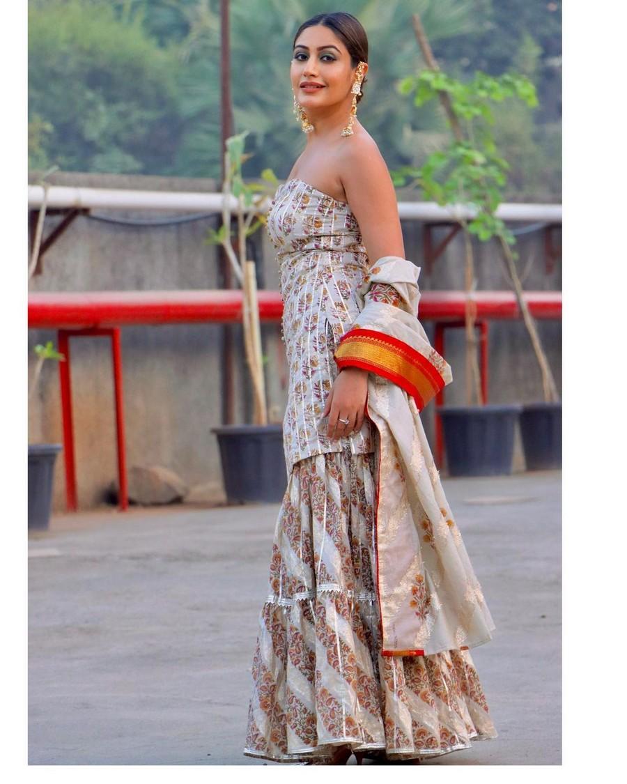 Surbhi Chandna 2
