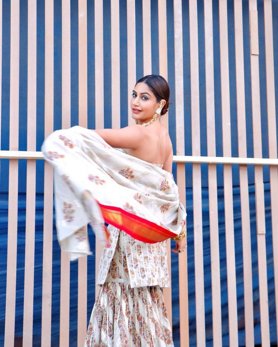 Surbhi Chandna 3