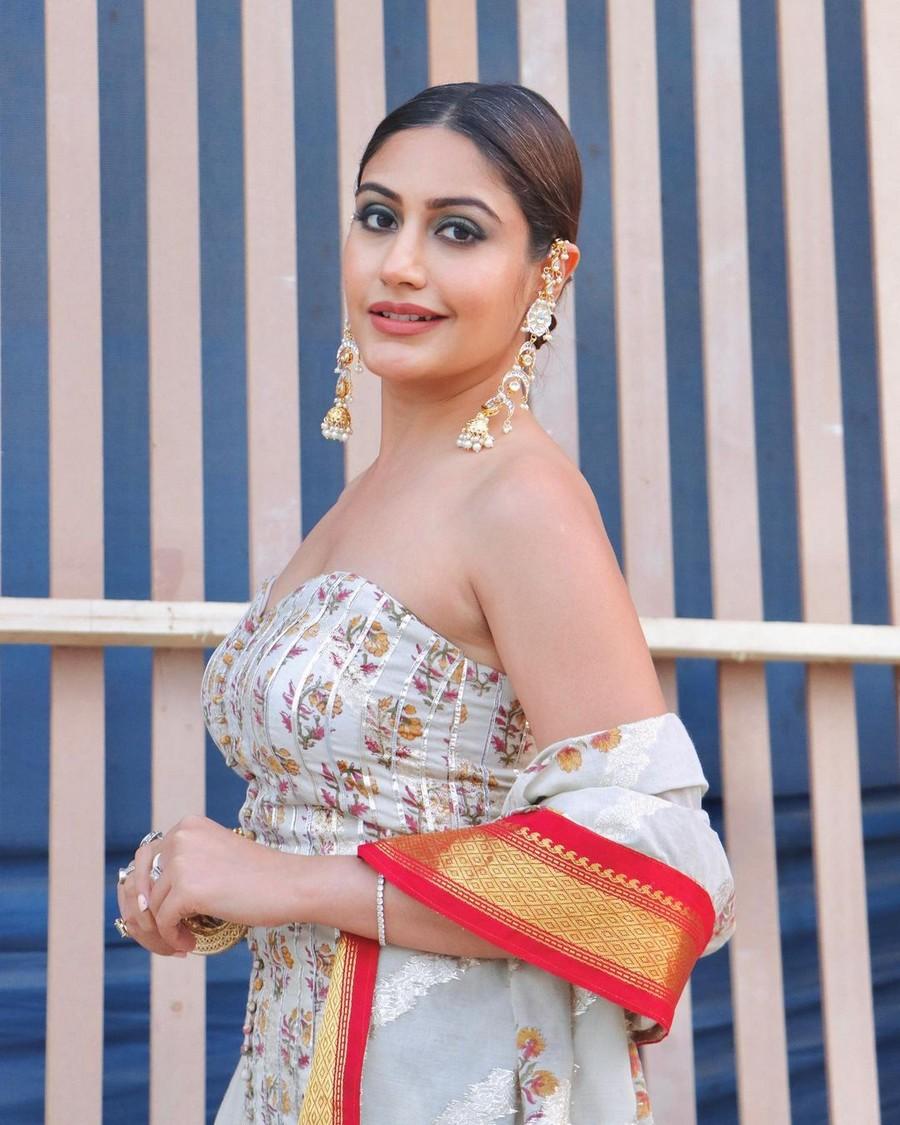 Surbhi Chandna 5