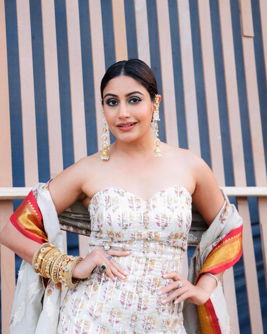 Surbhi Chandna 7