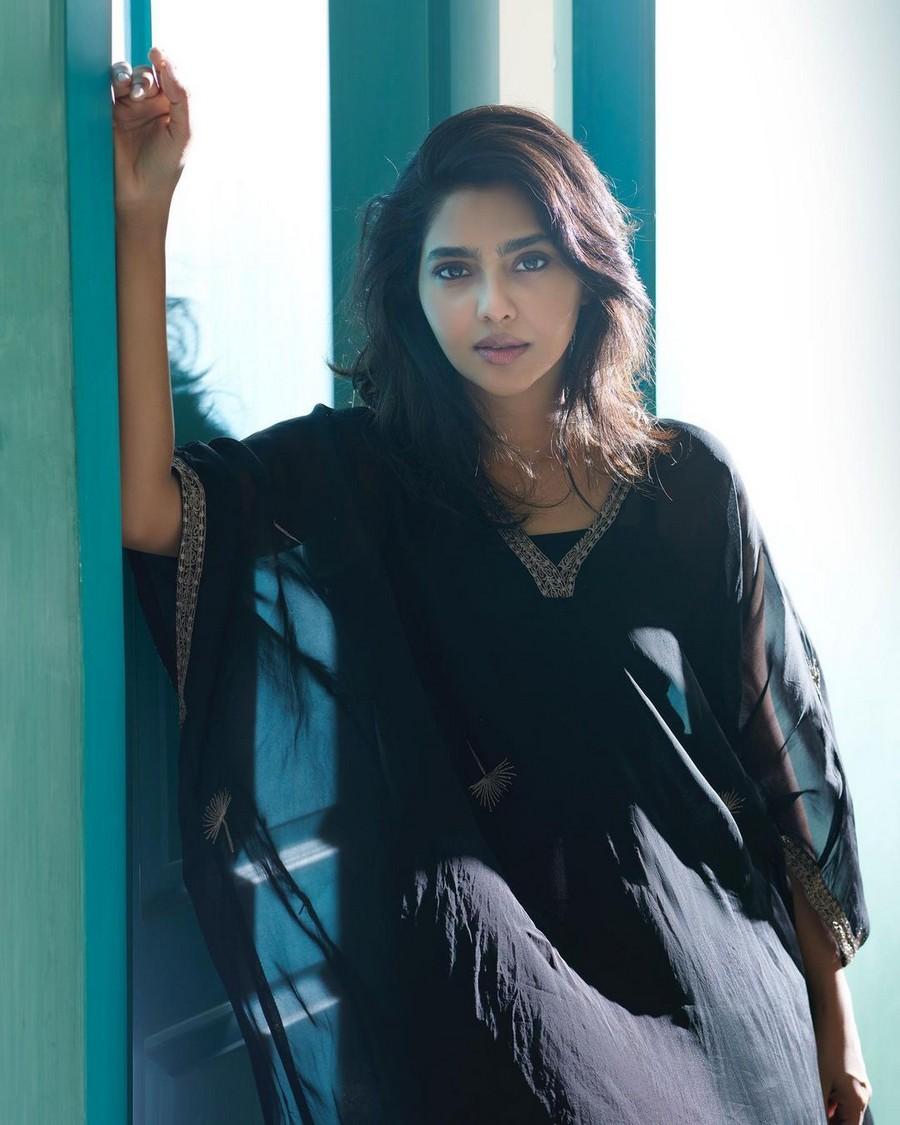 Aishwarya Lekshmi 9