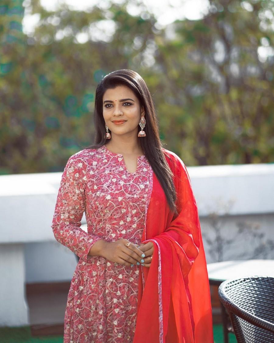 Aishwarya Rajesh 4