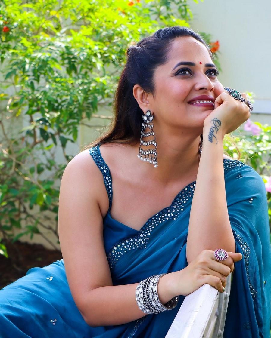 Anasuya Bharadwaj 9