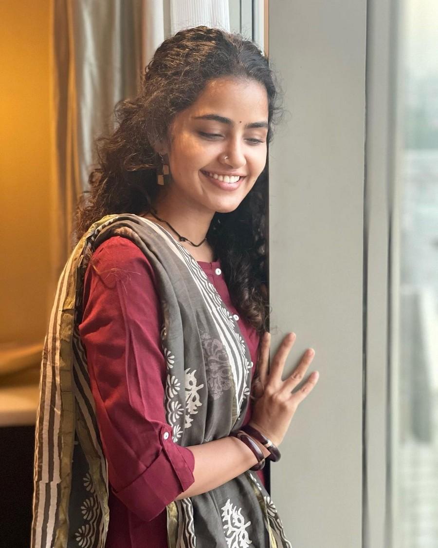 Anupama Parameswaran 10