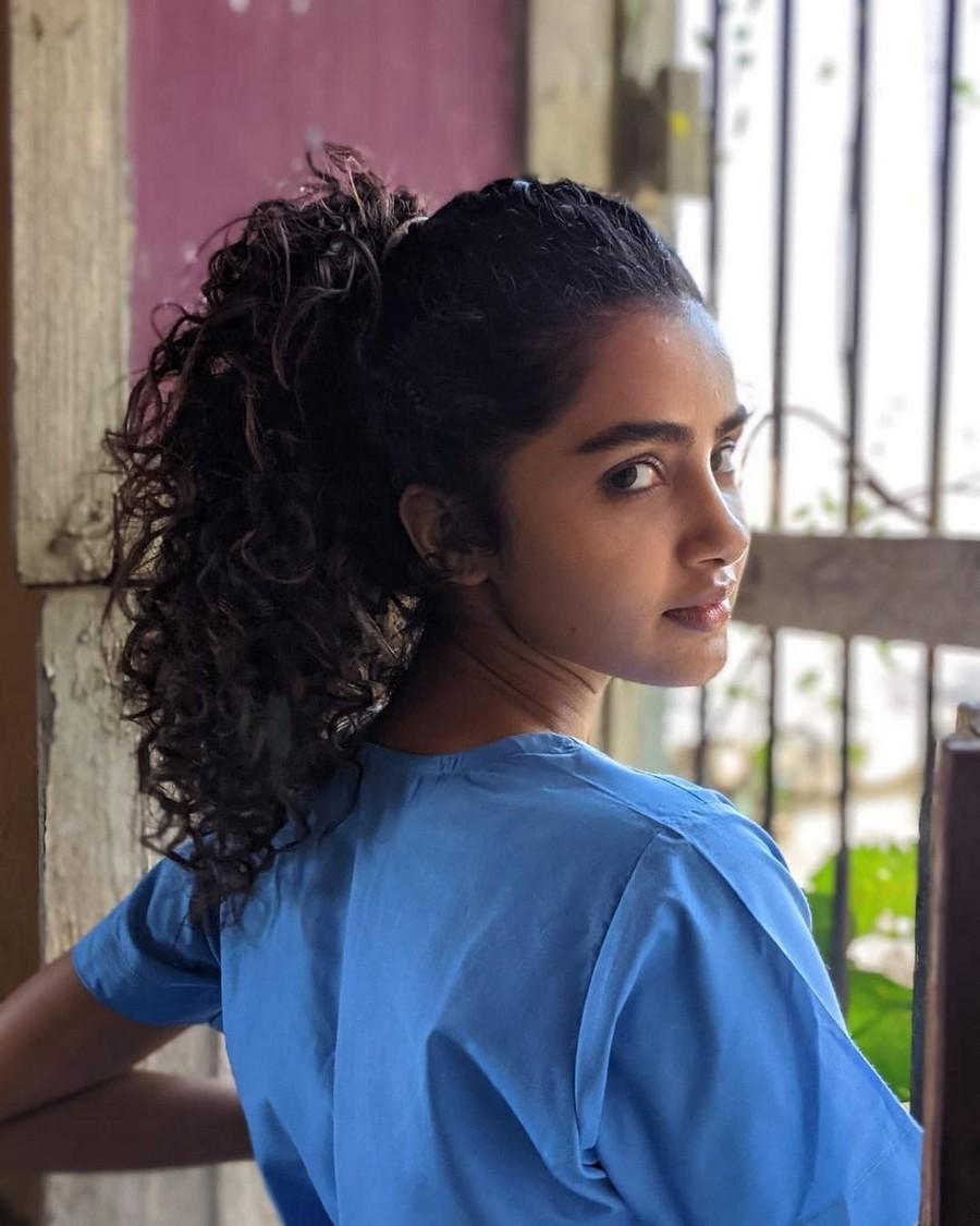 Anupama Parameswaran 11