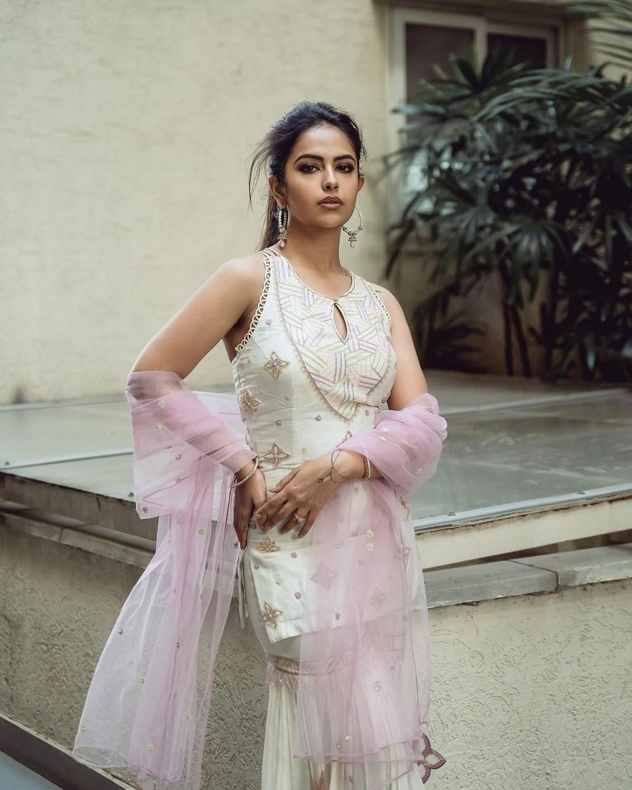 Avika Gor 9