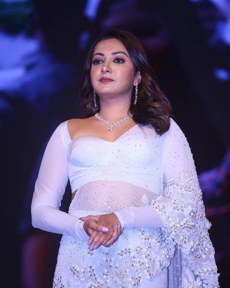 Catherine Tresa 4
