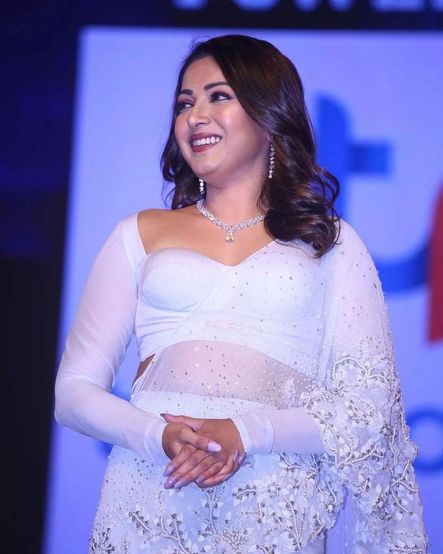 Catherine Tresa 6