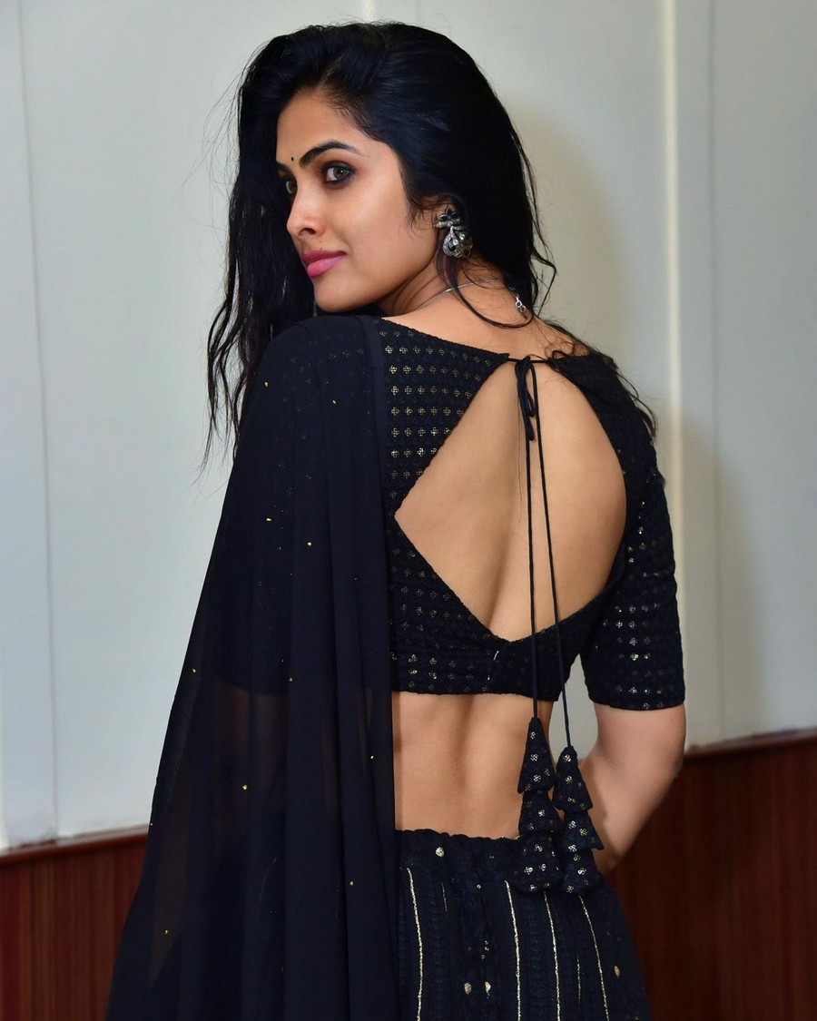 Divi Vadthya 4