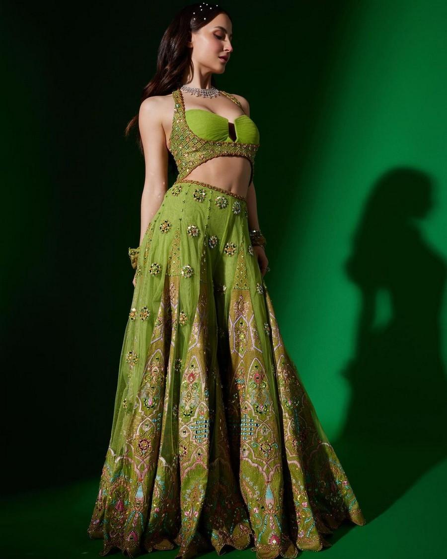 Elli AvrRam 4