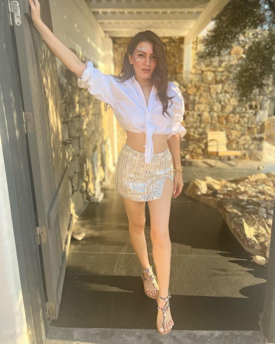 Hansika Motwani 6