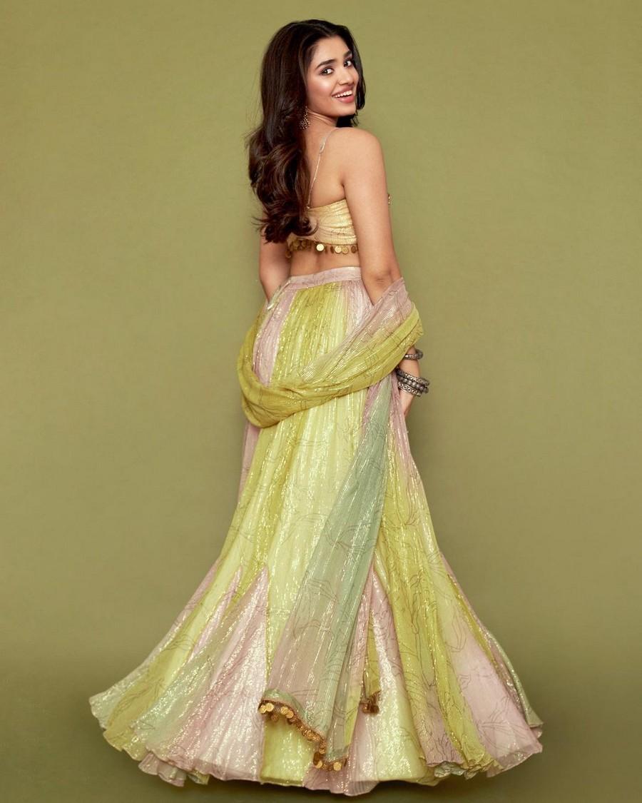 Krithi Shetty 7