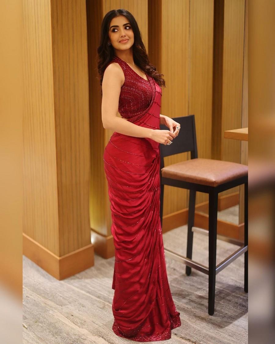 Malvika Sharma 11