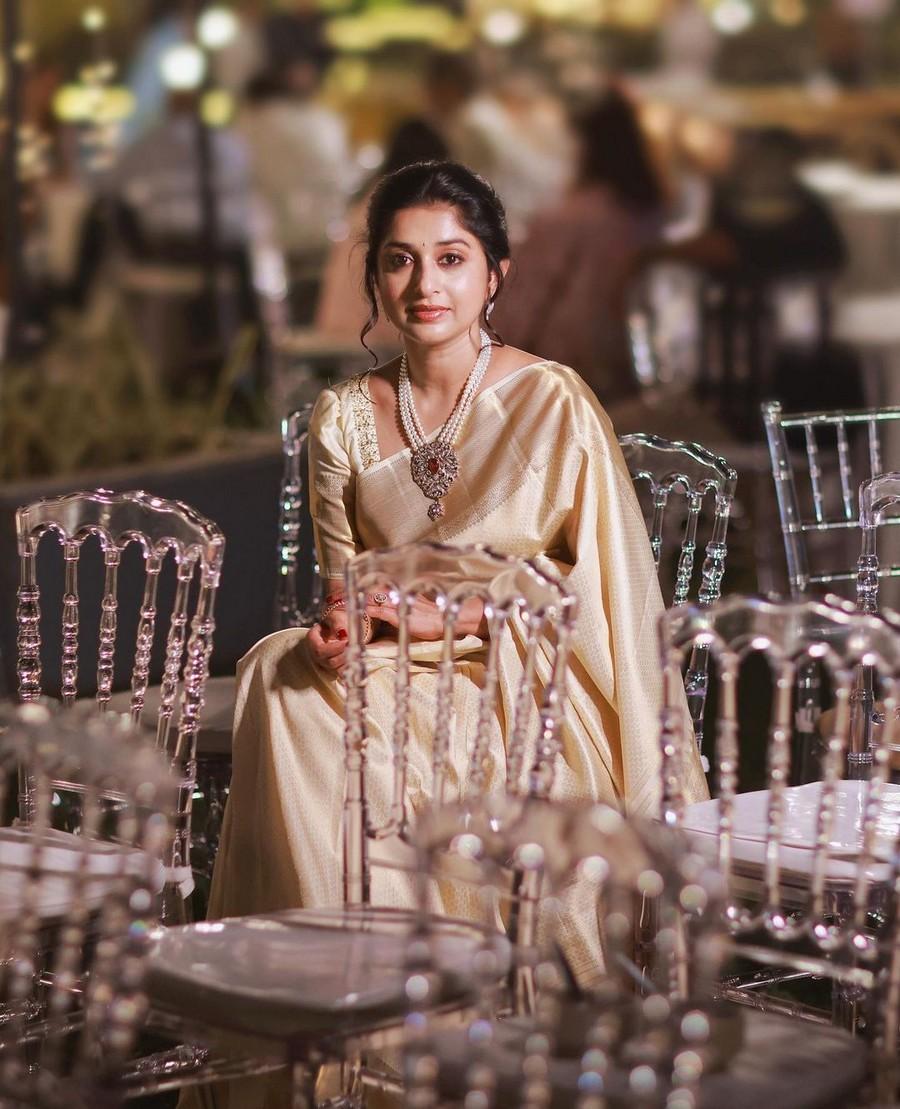 Meera Jasmine 4