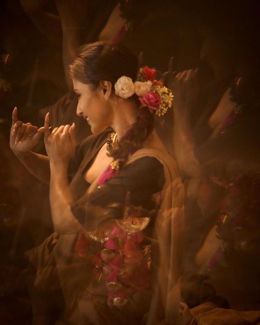 Mouni Roy