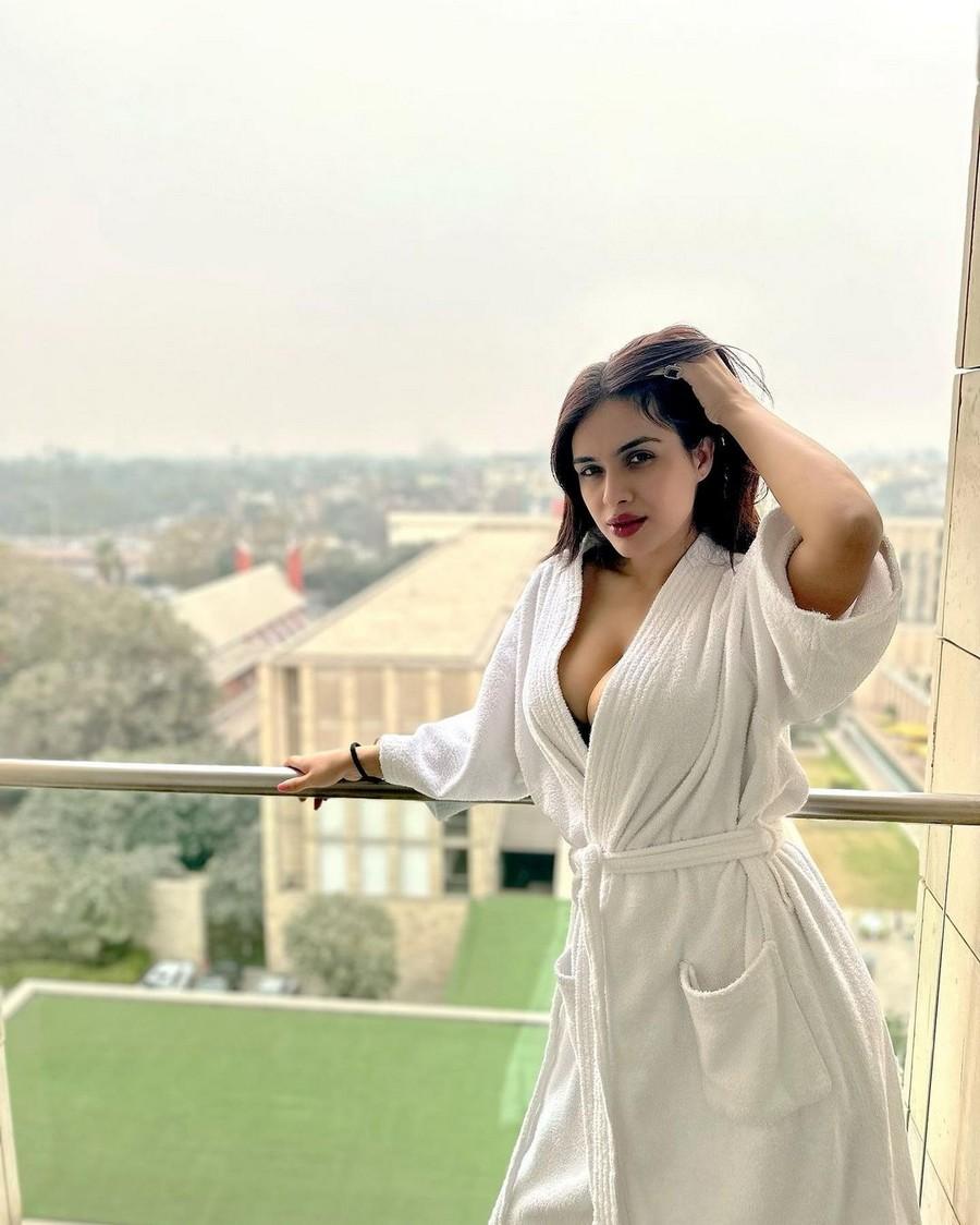 Nehhaa Malik 9