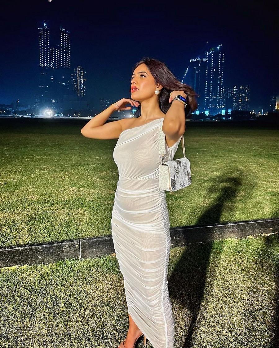 Nehhaa Malik 13