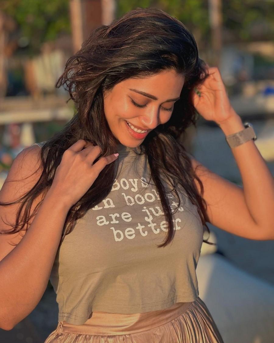 Nivetha Pethuraj 4