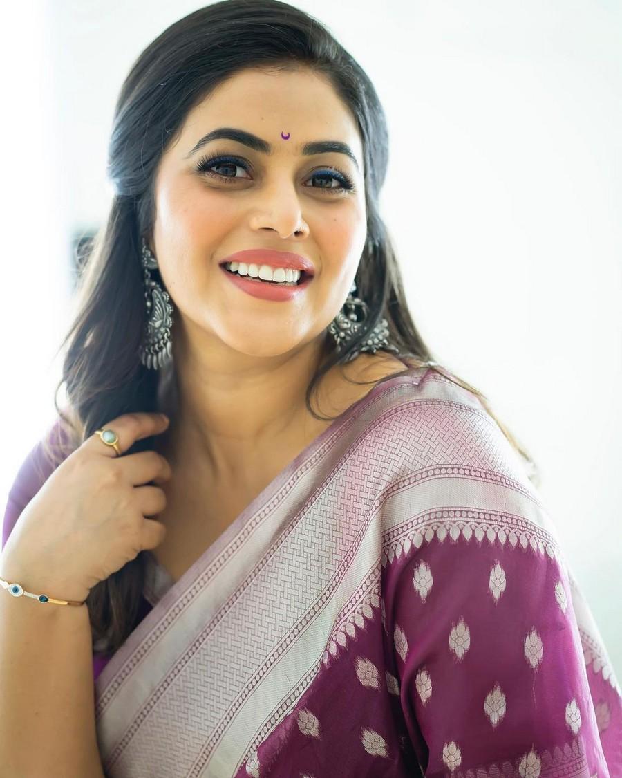 Poorna 4