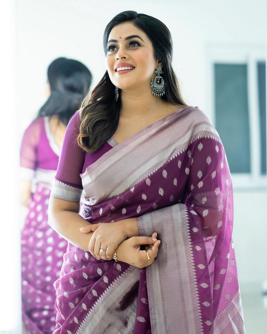 Poorna 5
