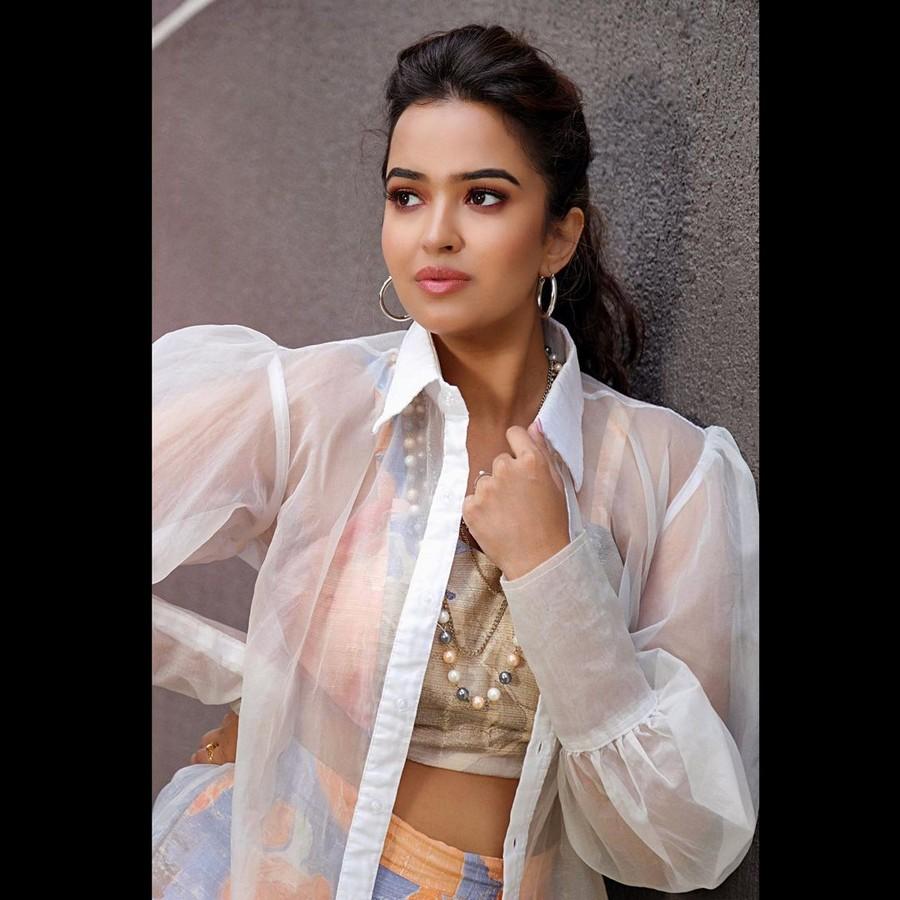 Pujita Ponnada 12