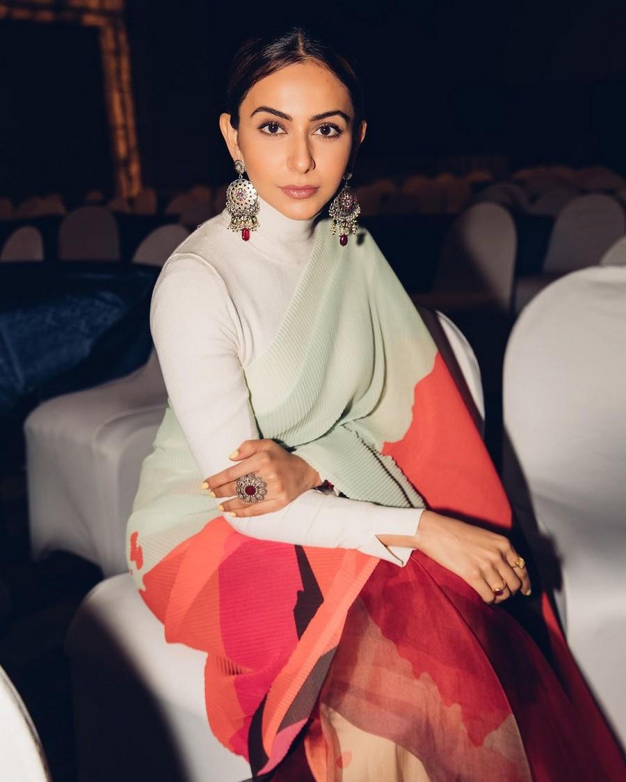 Rakul 11